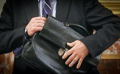 В России за одни день пять губернаторов подали в отставку