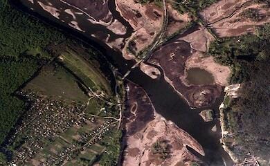 Війська РФ підірвали три мости на Харківщині - CNN