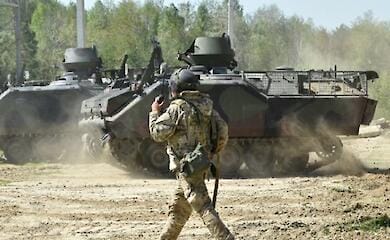 Українські військові показали, як тренуються на американських БТР (фото)