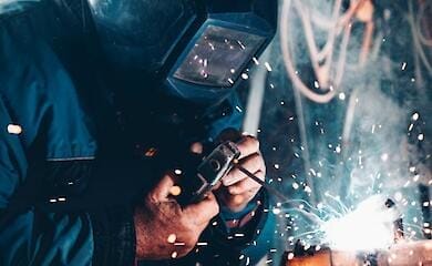 В Україні зростає попит на робітничі спеціальності