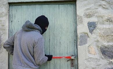 Оккупанты обворовывали магазины на Полтавщине: видео