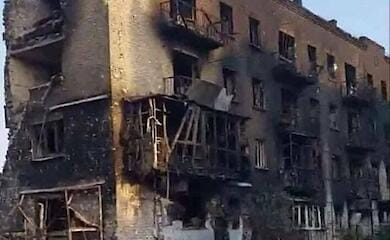 Як живе Маріуполь у російській окупації. Фото 18+