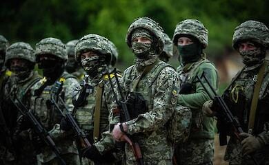 Рада освободила военных от налога "на войну"