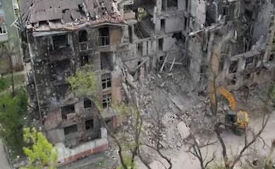 Люди в Мариуполе имеют доступ к питьевой воде раз в неделю