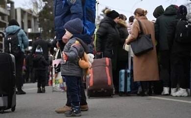Допомоги переселенцям у Києві. Де оформити виплати та отримати гуманітарну допомогу
