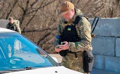 Юристы рассказали, кто и где может вручать повестки в Украине