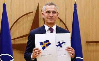 Министры иностранных дел Финляндии и Швеции&nbsp; подписали протоколы о&nbsp;вступлении стран в&nbsp;НАТО