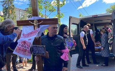 У Вінниці прощаються із вбитою російською ракетою Лізою