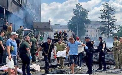 Деяких постраждалих під час вибуху у Вінниці доставляють гелікоптерами до Львова