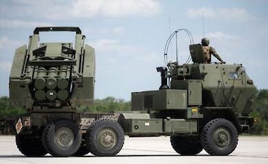 У наступному пакеті допомоги Україні від США будуть HIMARS та артилерійські боєприпаси