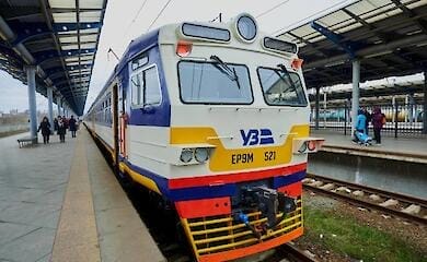 Київська кільцева електричка продовжуватиме перевезення під час повітряних тривог