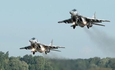 Украинская авиация нанесла удары по вражеским опорным пунктам
