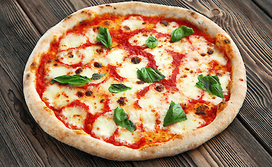 Піца Маргарита: як приготувати в домашніх умовах