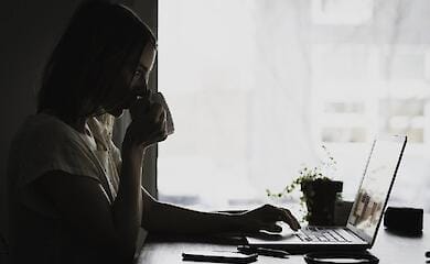 Компьютеры и телефоны провоцируют преждевременное старение? Исследование