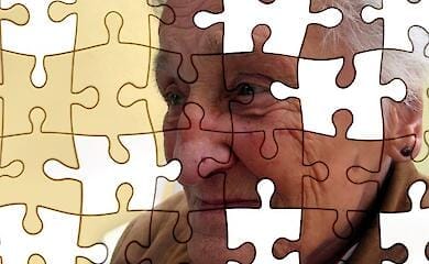 Доктор Комаровський розповів, як доглядати за родичем з деменцією