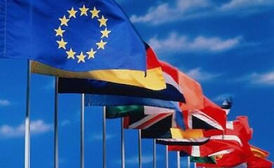 Большинство граждан ЕС поддерживают поставки вооружения Украине