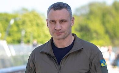 Кличко попередив про можливі періодичні відключення світла