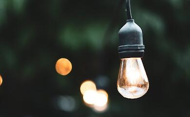 В ряд районов в Украине вернули электричество