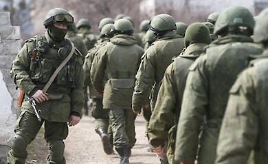 Британская разведка: "ЧВК Вагнера" нанимает заключенных с тяжелыми заболеваниями