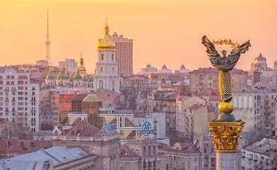 Часть Киева осталась без воды и света после ракетных ударов
