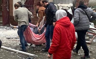 Ракетний удар по столиці. Повідомляють про загиблих та постраждалих