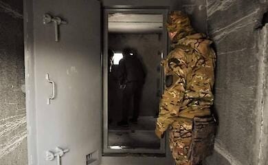 Військова адміністрація показала фото фортифікаційних укріплень у Києві