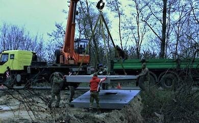 Військова адміністрація показала фото фортифікаційних укріплень у Києві