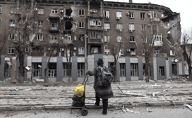 У Маріуполі окупаційна влада неофіційно дозволяє мародерство покинутих квартир