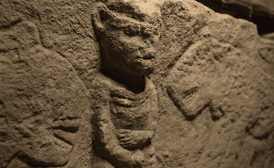 Чоловік із пенісом і леопардами: У Туреччині знайшли стародавній барельєф