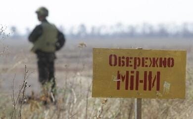 Чоловік і дитина на Харківщині підірвалися на російській міні