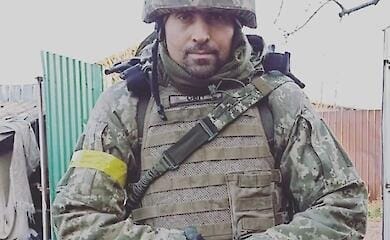 Український актор Дмитро Лінартович отримав важке поранення в боях за Соледар