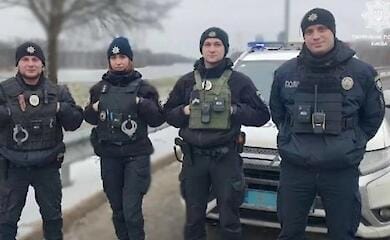 Поліцейські Києва врятували людину від самогубства