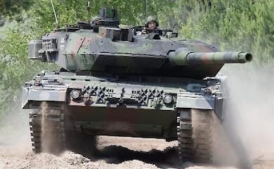 Нідерландський прем'єр-міністр заявив про бажання придбати німецькі танки Leopard і передати їх Україні