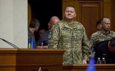 Залужний вшанував пам'ять героїв Крут і запевнив, що ЗСУ не зупиняться, поки не виженуть вікового ворога