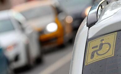 В Україні з'являться автошколи для людей з інвалідністю