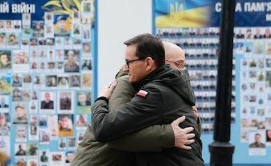 Премьер-министр Польши прибыл в Украину