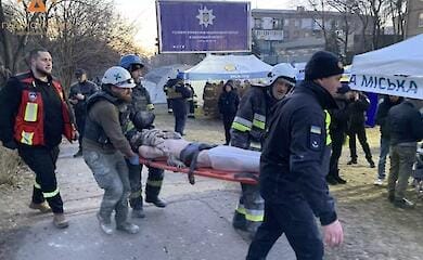 Ночью россияне выпустили ракету по жилой пятиэтажке
