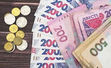 Средняя зарплата украинцев выросла