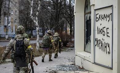 У ISW розповіли, чи зможуть окупанти просуватися далі, захопивши Бахмут