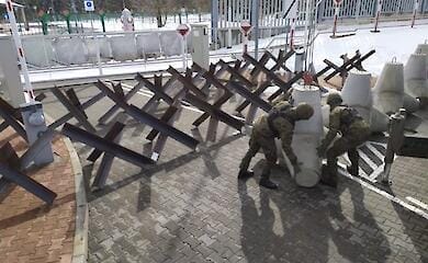 Польша начала строить противотанковые укрепления на границе с Беларусью
