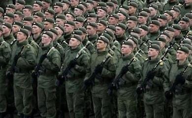 СМИ: Российскую армию планируют пополнить 400 тыс. новыми контрактниками