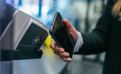Украинские банки будут отслеживать связи клиентов с Россией