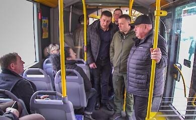 У Києві відкрили "Пункт Незламності" на базі автобуса "Мерседес"