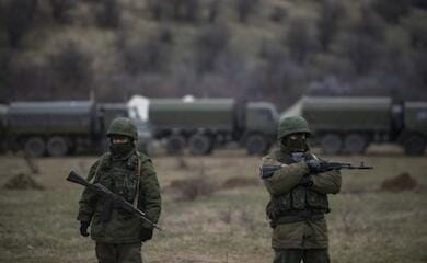 Окупанти споруджують оборону в глибині Криму
