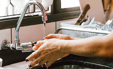 Горожанам продают непригодную воду