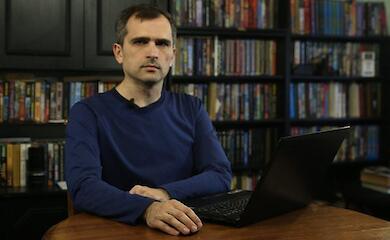 Юрію Подоляку, який виправдовував російську агресію і поширював антиукраїнську пропаганду, повідомили про підозру