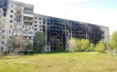 У тимчасово окупованому Сєвєродонецьку на Луганщині почали падати обстріляні росіянами будинки