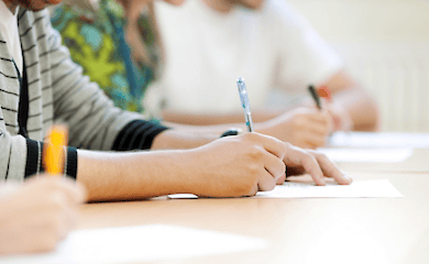 В Україні можуть повернути державну підсумкову атестацію