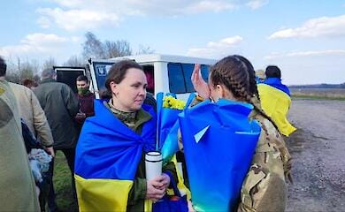 Украина вернула из плена 100 военных, в том числе защитников Мариуполя, «Азовстали» и Гостомеля