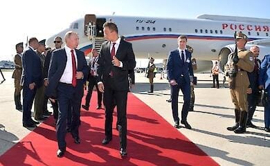 Глава МИД Венгрии поехал в Россию договариваться о поставках нефти и газа